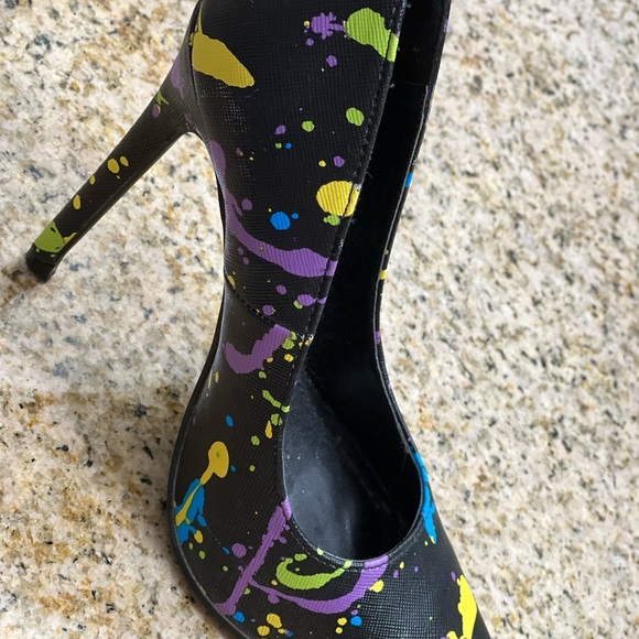 Unique high heels shoes - Picture 2 of 3